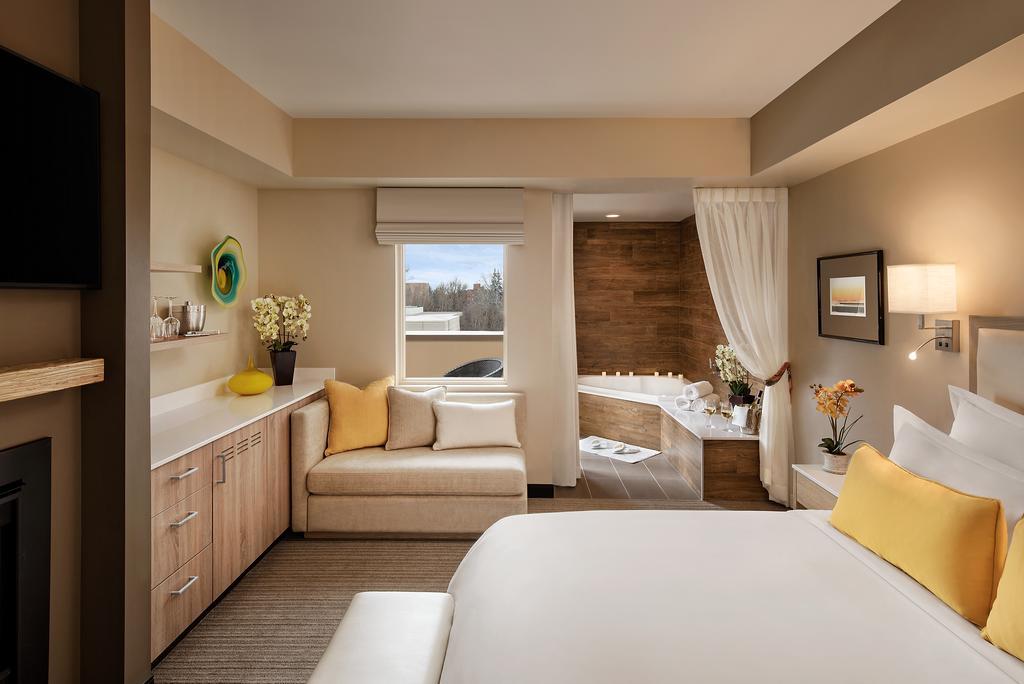 Hotel At 500 Capitol